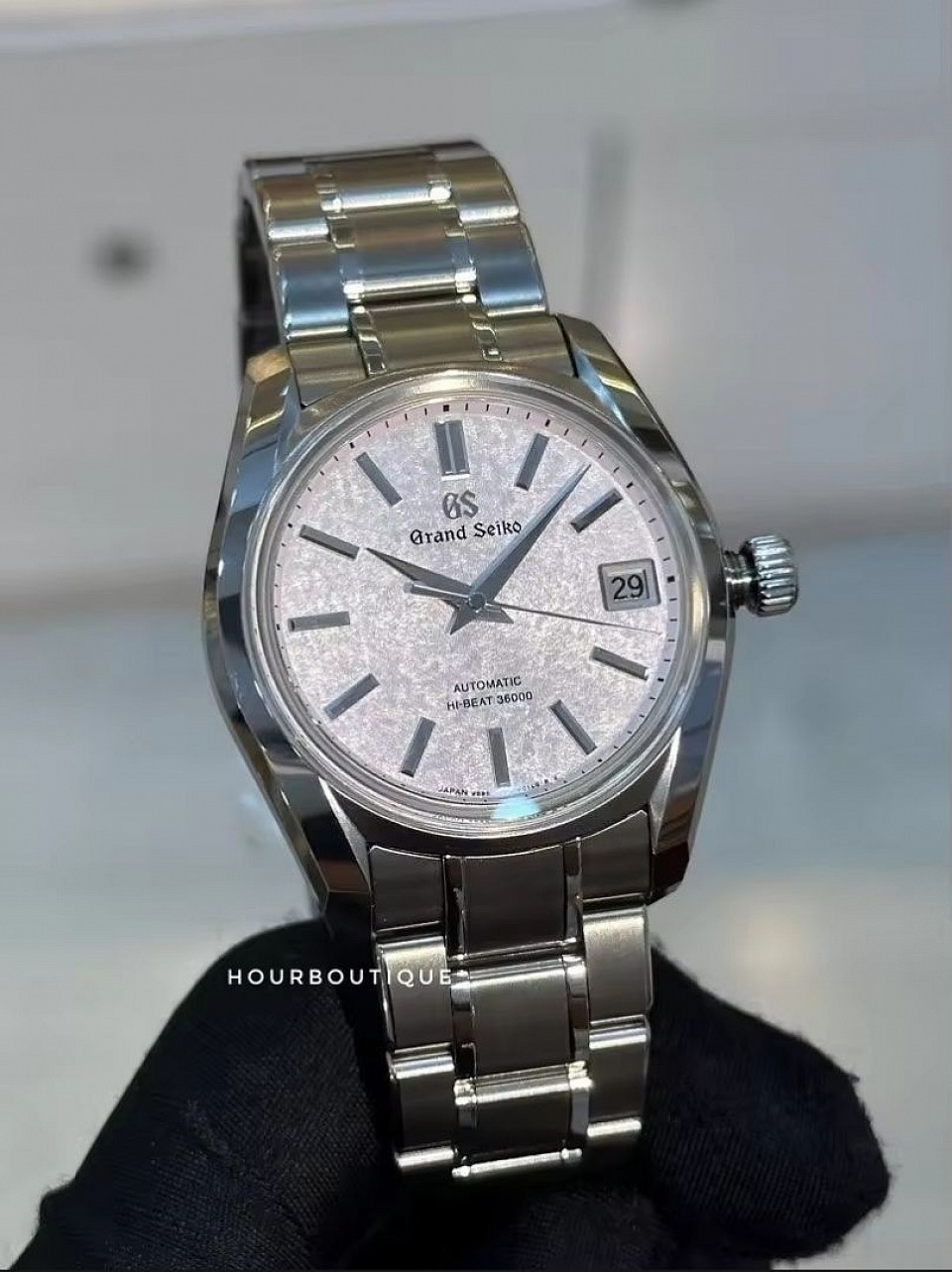 Brand New Grand Seiko Sakura Ensconced in Snow Dial Hi-Beat Titanium 38mm Case SBGH341